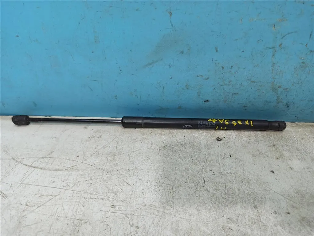 Амортизатор крышки багажника Hyundai IX35 1 2010-2013