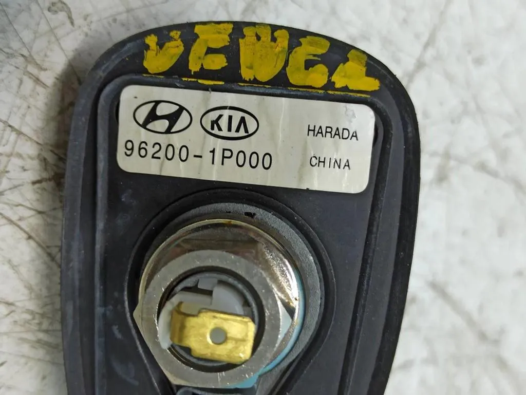 Антенна Kia VENGA 1 2009-2014