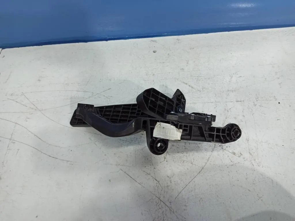 Педаль газа Kia Ceed 2 JD 2012-2015