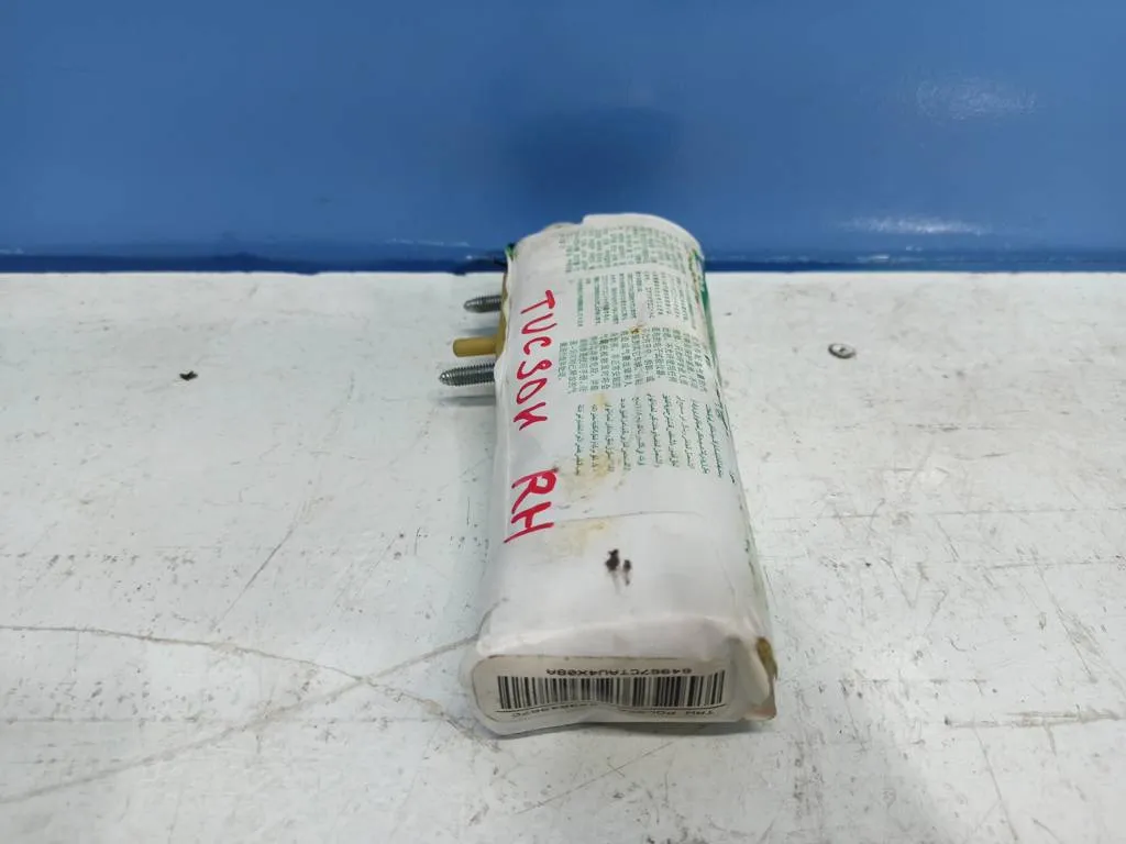 Подушка в сиденье правая Hyundai Tucson 1 2004-2010