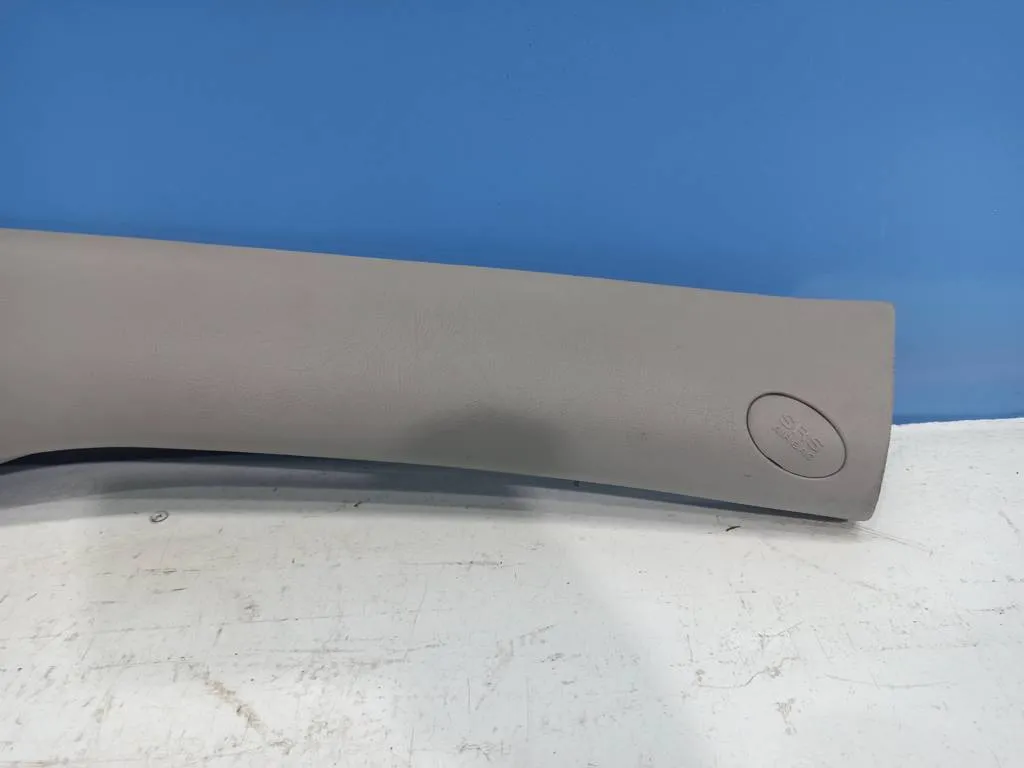 Обшивка передней стойки правая Hyundai Tucson 1 2004-2010