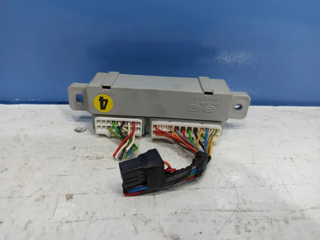 Блок управления светом Kia Ceed 1 2010-2012