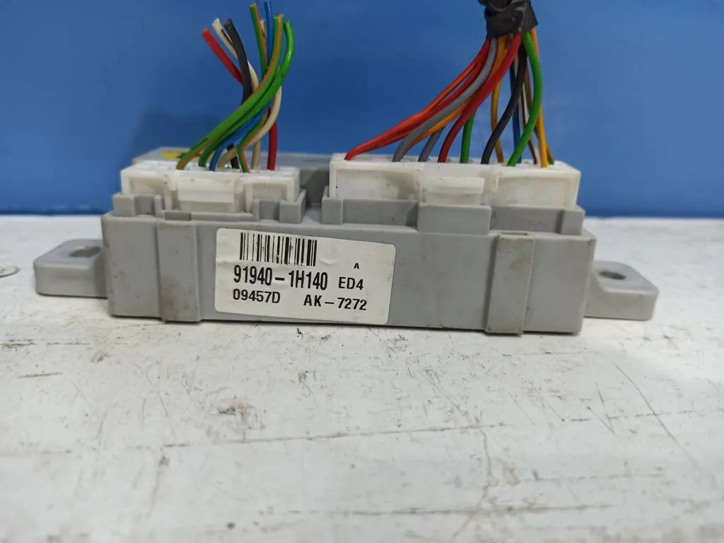 Блок управления светом Kia Ceed 1 2010-2012