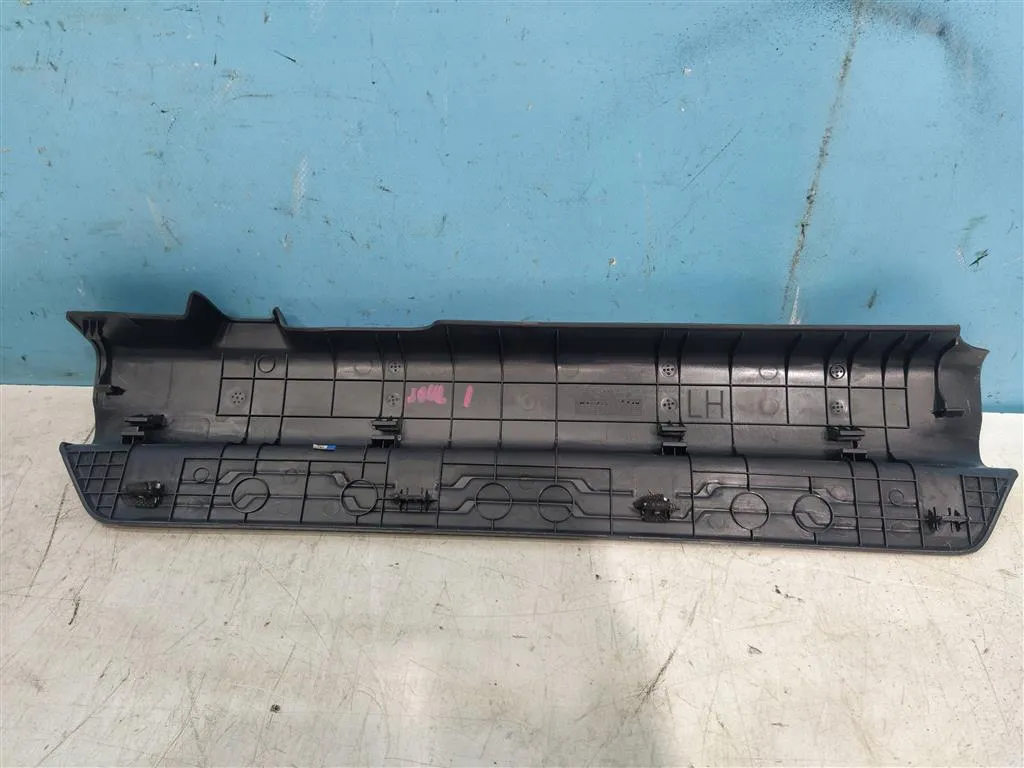 Накладка порога внутренняя Kia SOUL 1 2008-2011