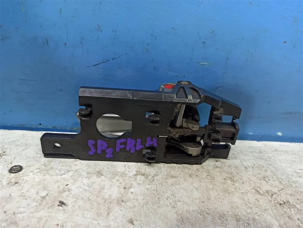 Ручка двери внутренняя левая Kia Sportage 2 2004-2008