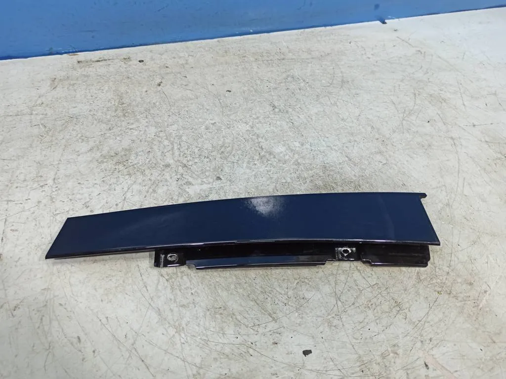 Молдинг двери задней правой Kia Sorento 4 2020-