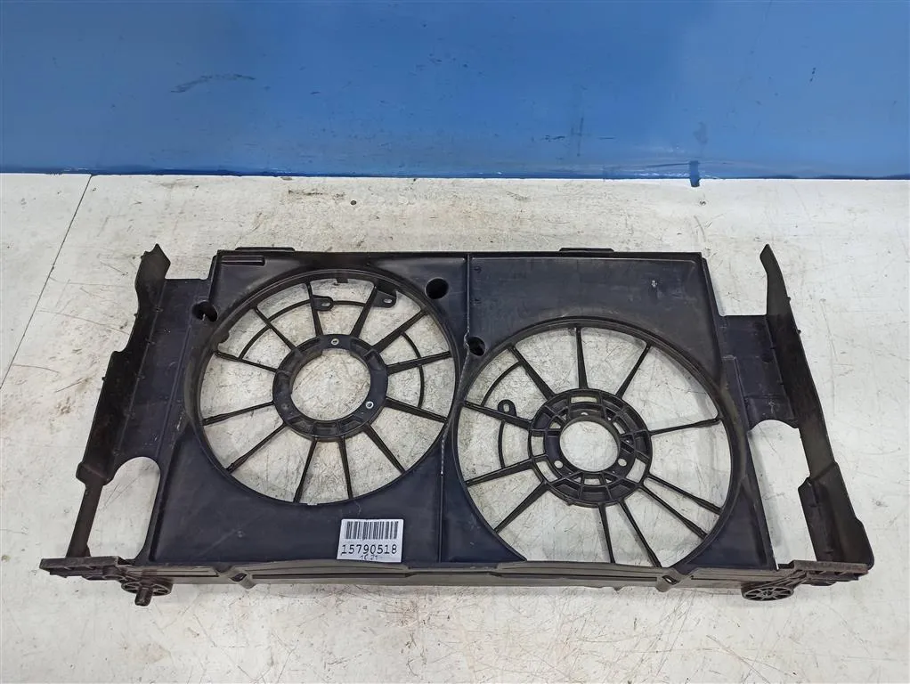 Диффузор вентилятора Toyota RAV 4 CA40 2015-2019