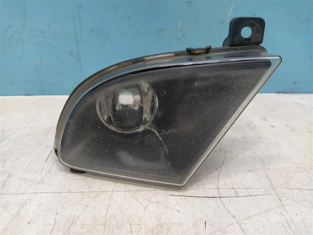 Фара противотуманная левая BMW 5-серия E60 E61 2003- 2010