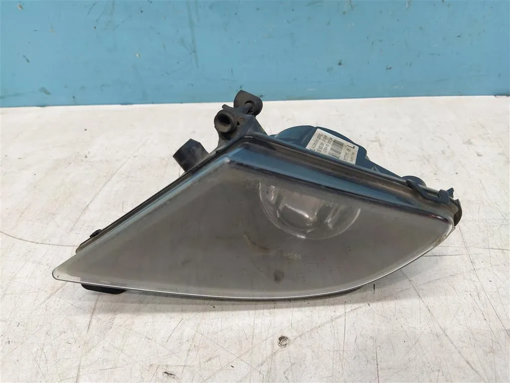 Фара противотуманная левая BMW 5-серия E60 E61 2003- 2010