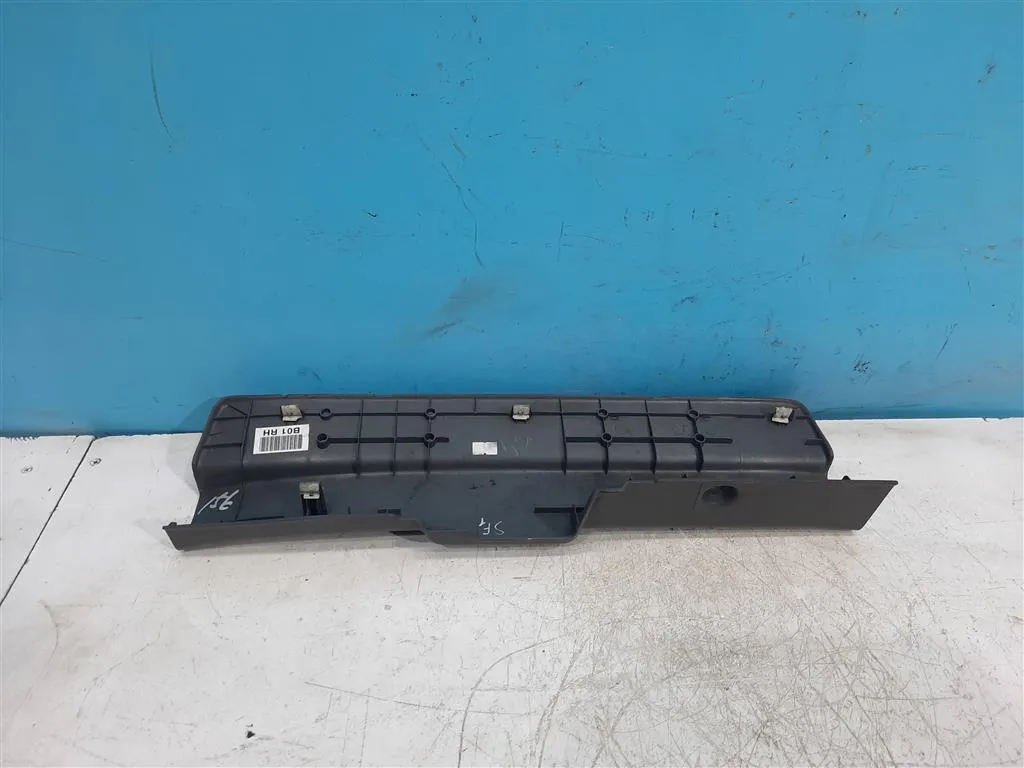Накладка порога внутренняя Hyundai Santa Fe 1 SM 2000-2005