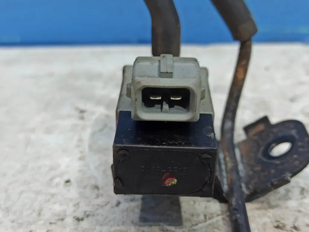 Клапан электромагнитный Kia Sorento 1 BL 2006-2009 Рестайлинг