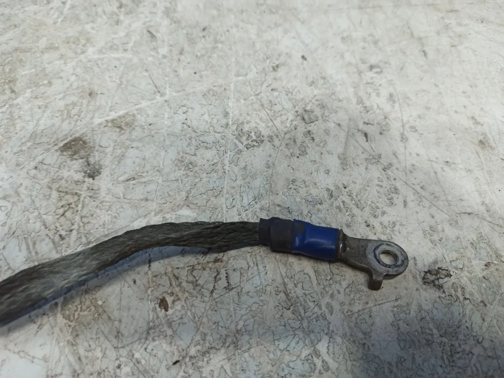 Проводка массы кузова Hyundai Santa Fe 3 DM 2012-2016