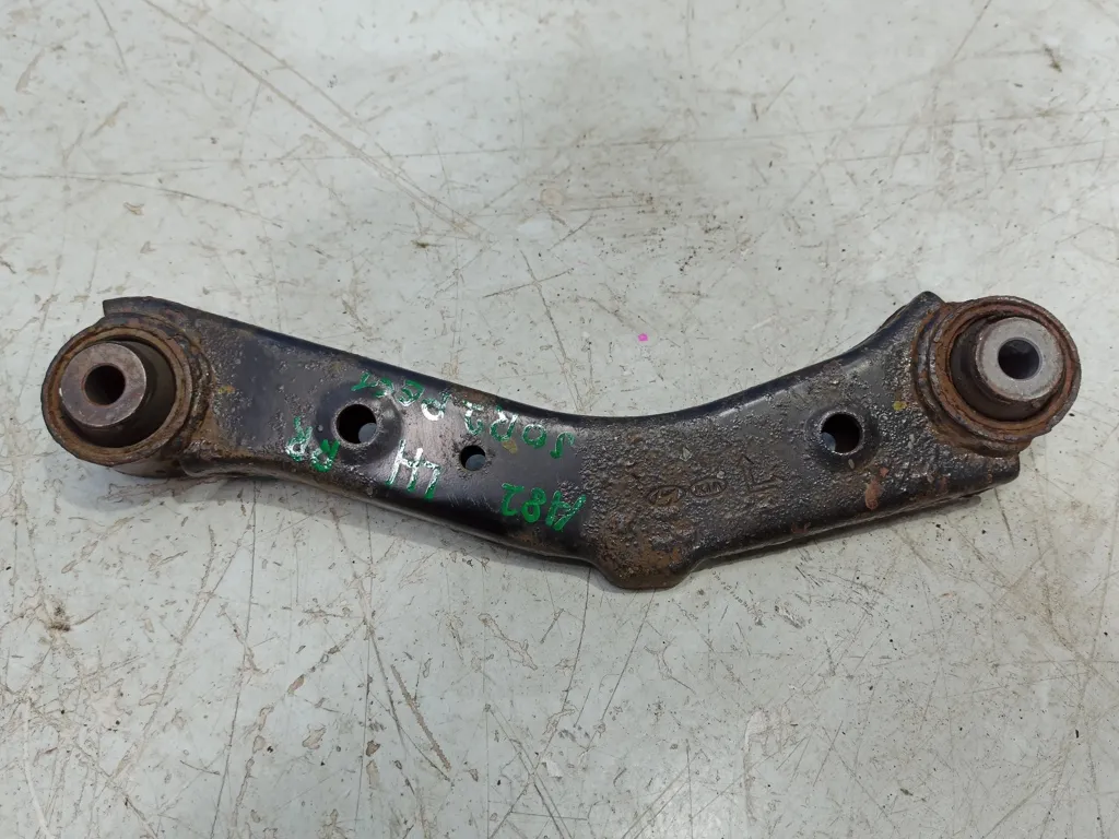 Рычаг задний верхний Kia Sorento 2 XM FL 2012-2020