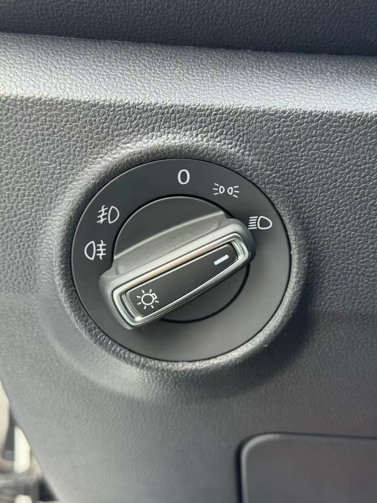 Volkswagen T-Roc 280TSI 2WD Elite, фото 14