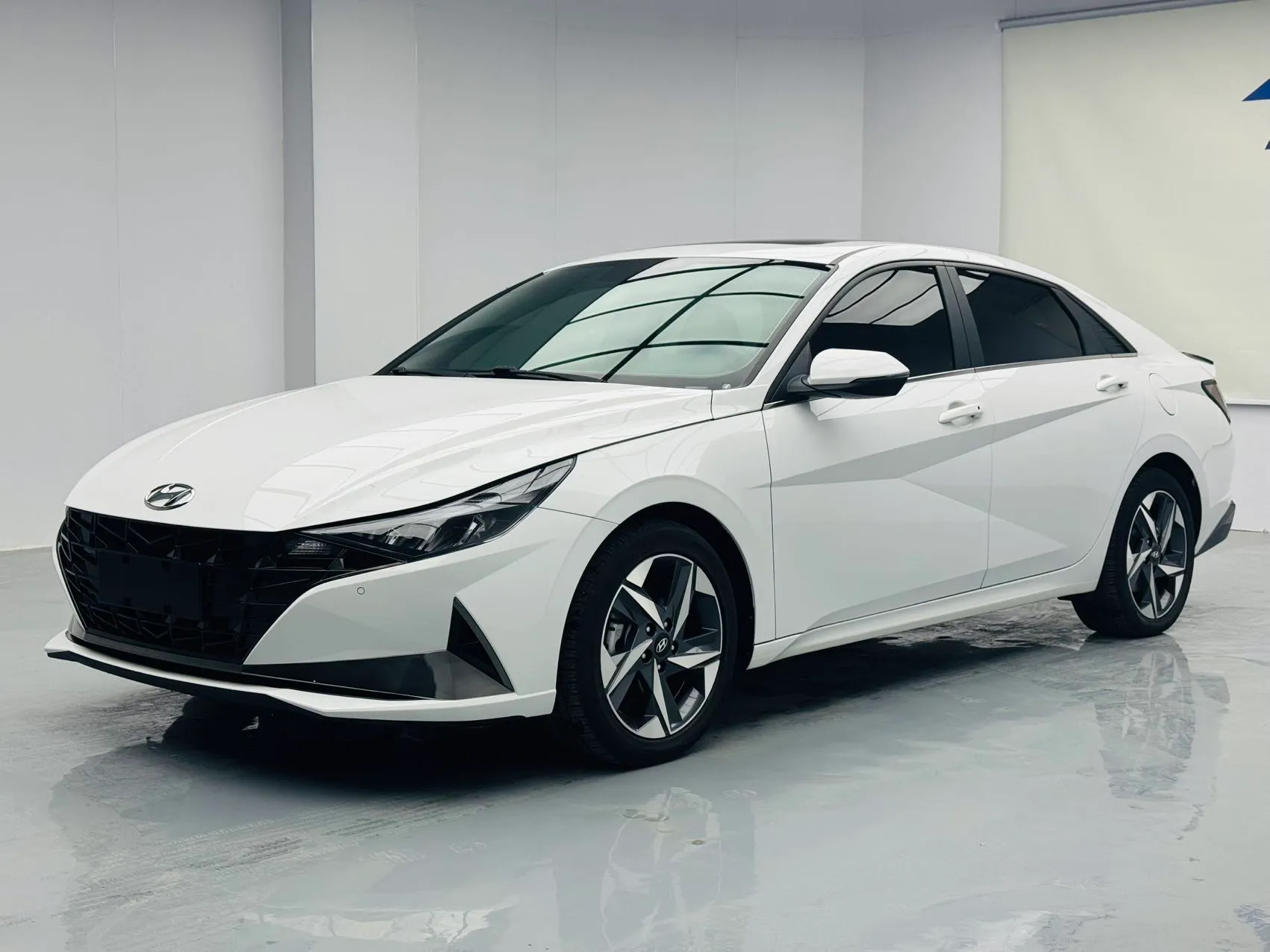 Hyundai Elantra 240TGDi DCT GLX Elite, фото 2