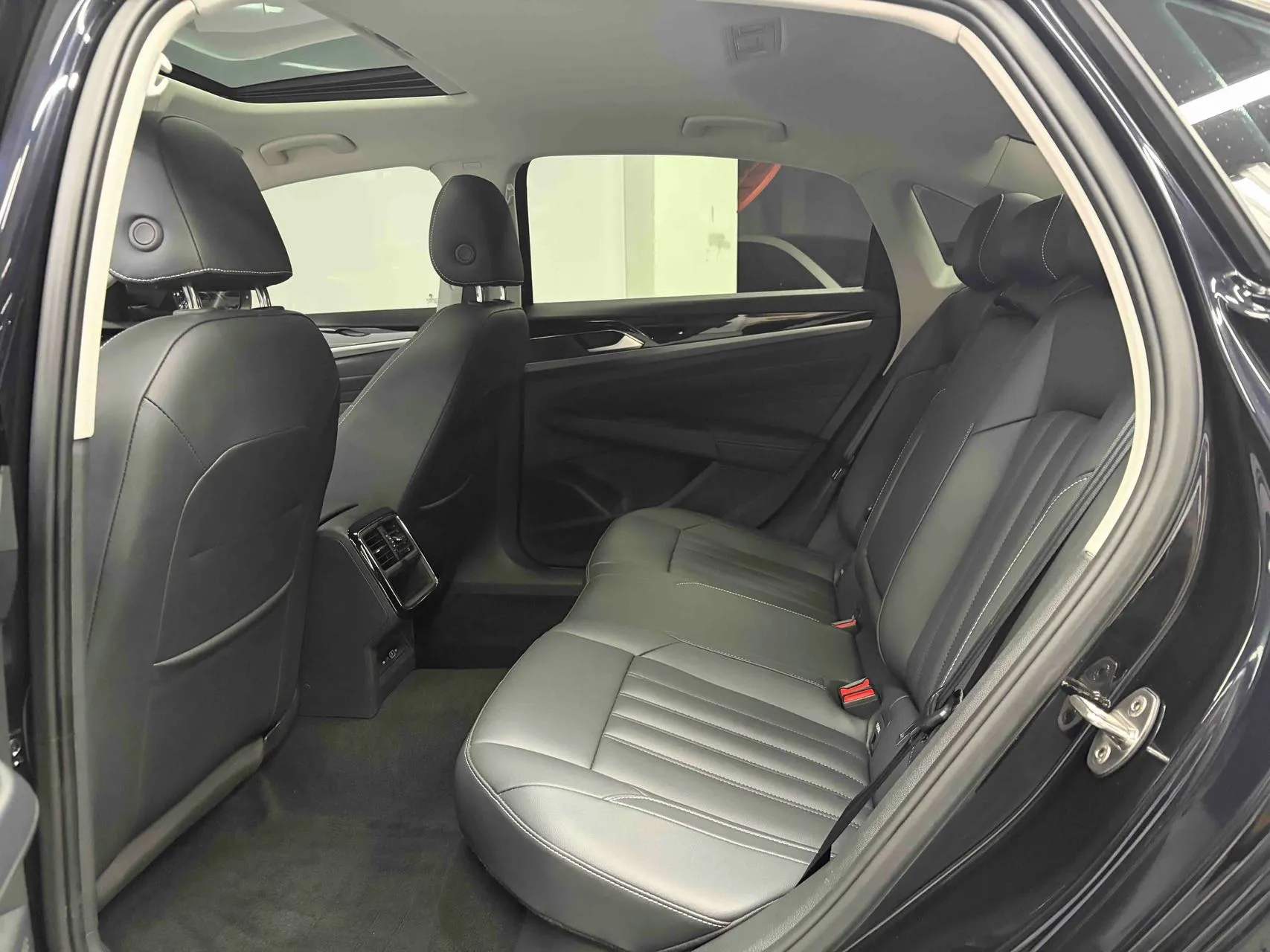 Volkswagen Passat 280TSI Elite, фото 17