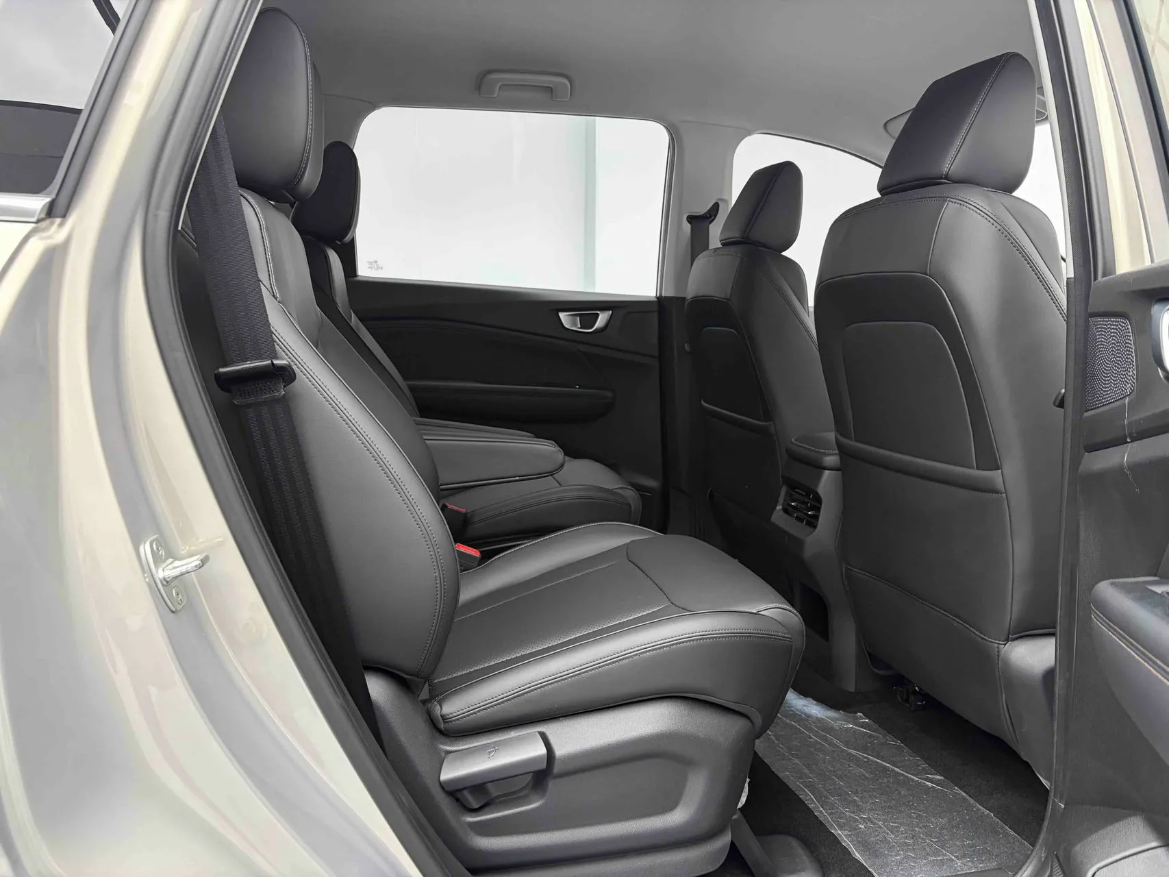 Wuling Jiachen 1.5L Manual Comfort, фото 15