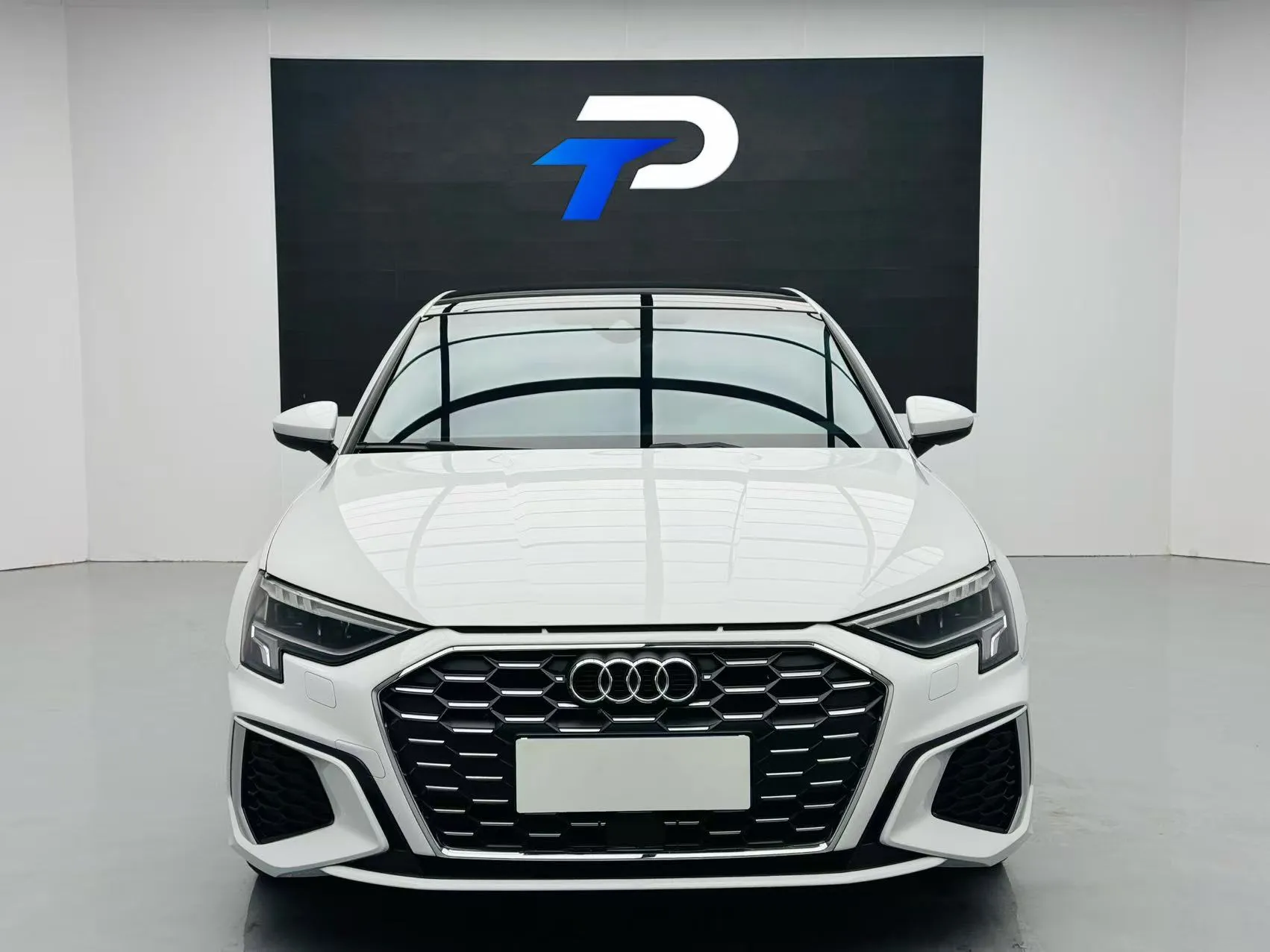 Audi A3L Limousine 35 TFSI Luxury Sport