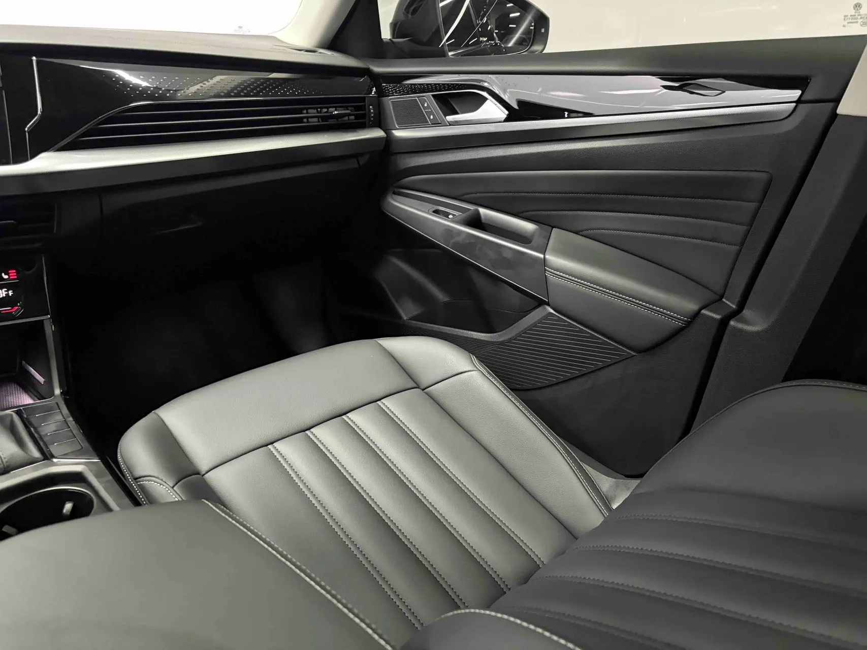 Volkswagen Passat 280TSI Elite, фото 11
