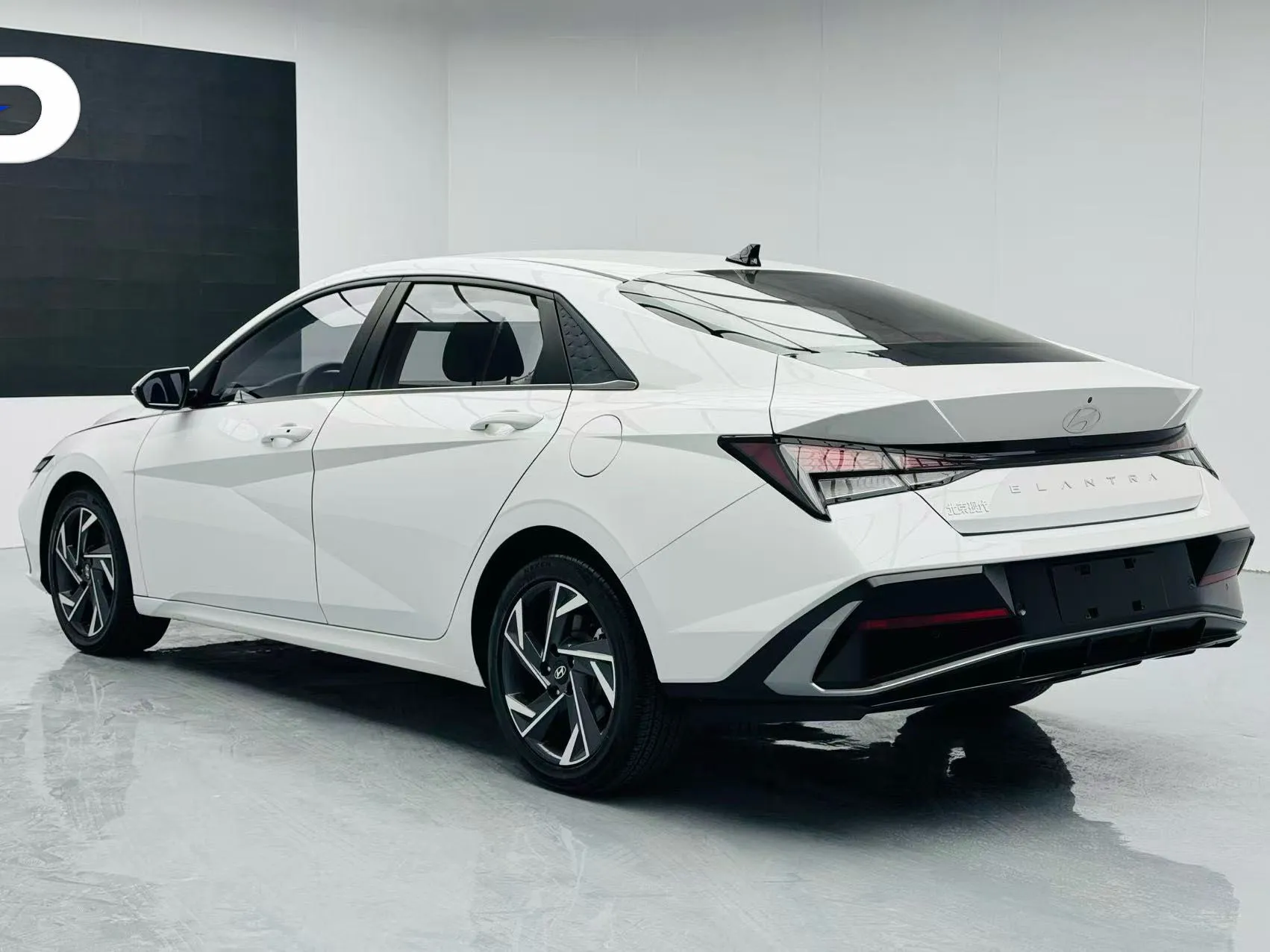 Hyundai Elantra 1.5L GLX Elite, фото 5
