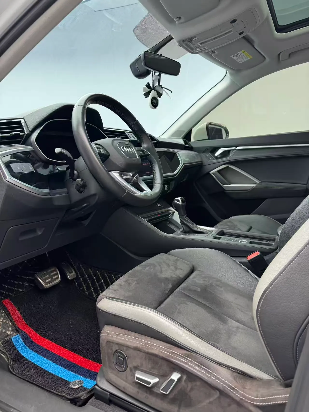 Audi Q3 35 TFSI Sport, фото 12