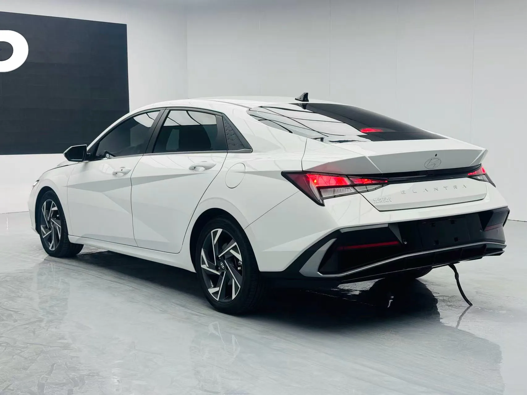 Hyundai Elantra 1.5L GLX Elite, фото 5