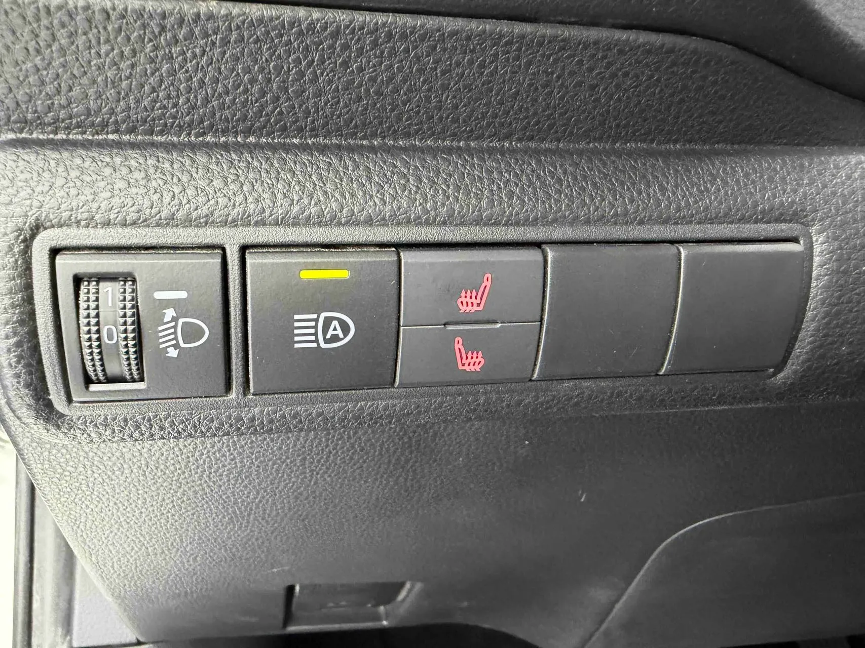 Toyota Corolla TNGA 1.5L CVT Elite, фото 13