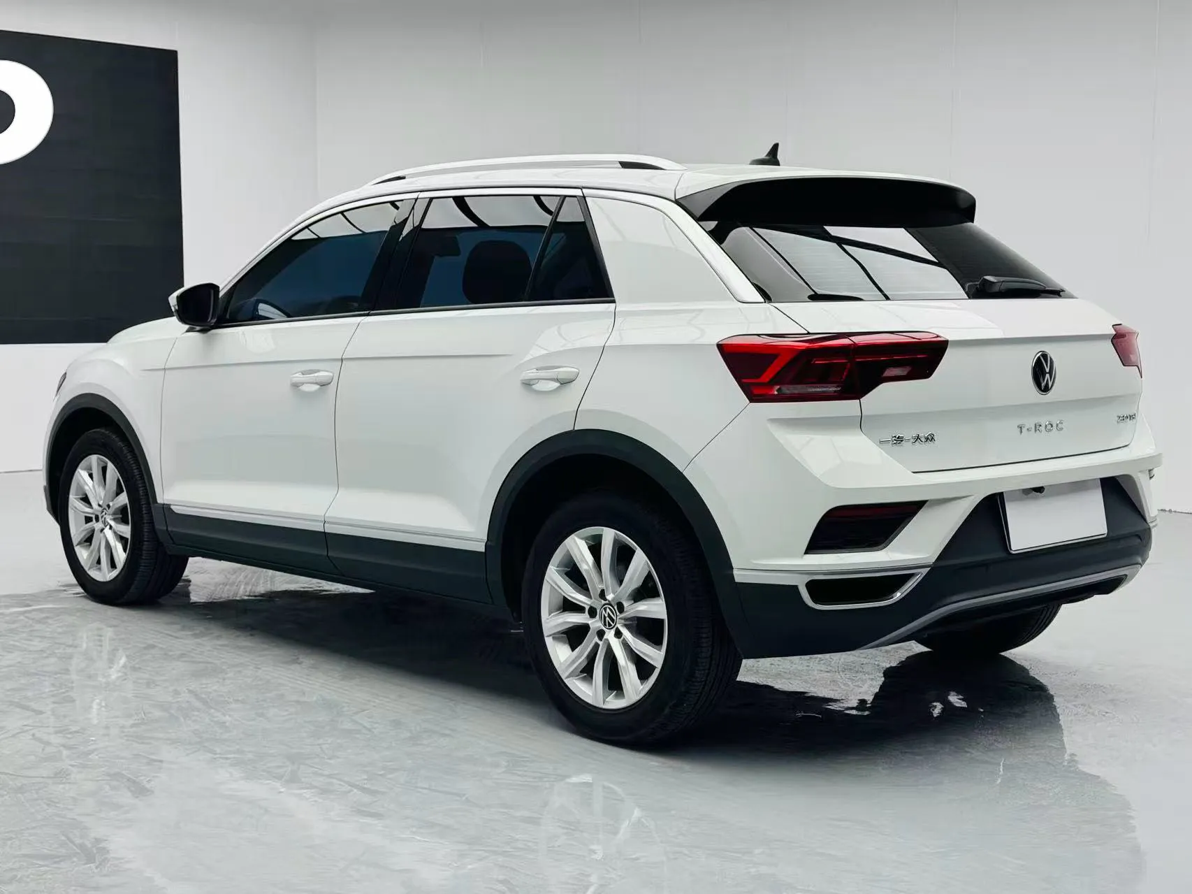 Volkswagen T-Roc 280TSI 2WD Elite, фото 5