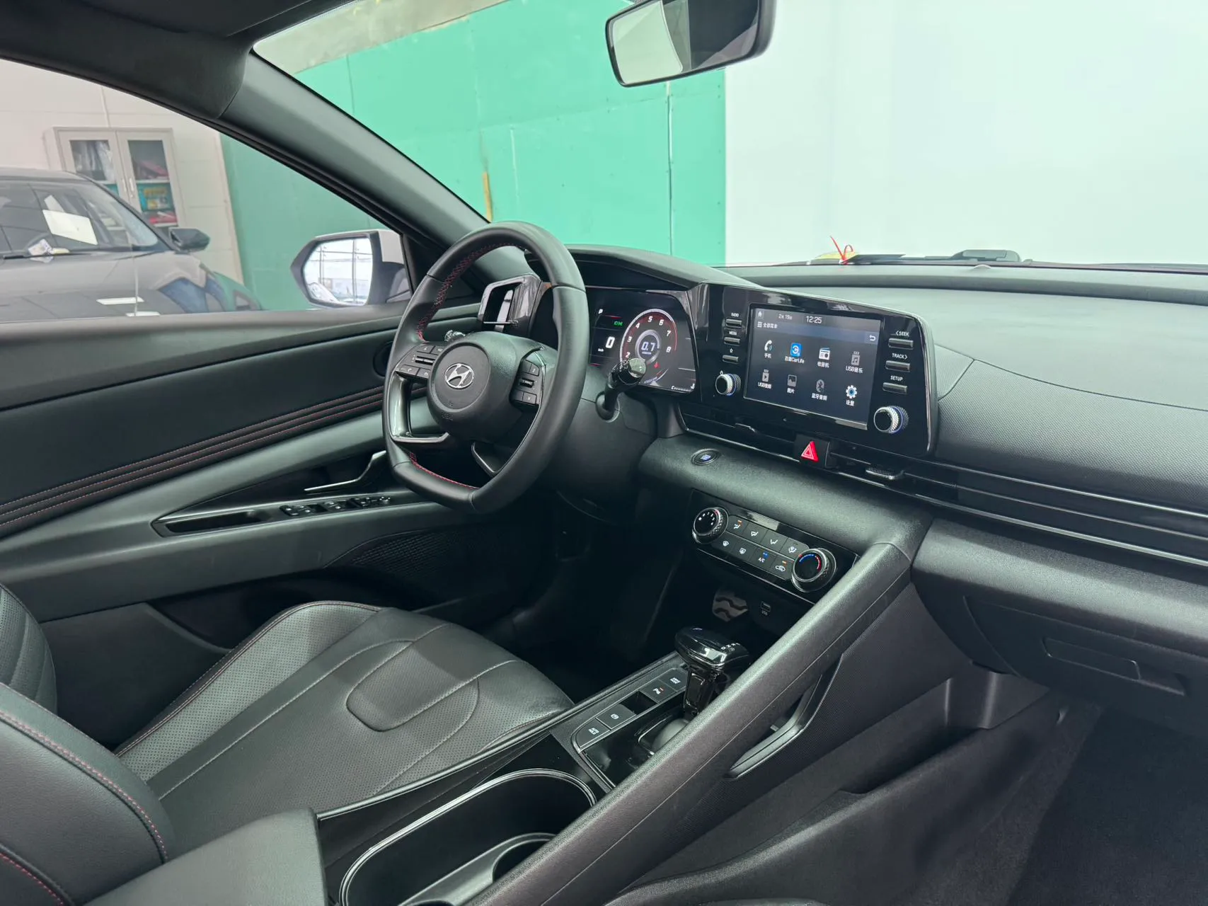 Hyundai Elantra 240TGDi DCT GLX Elite, фото 22