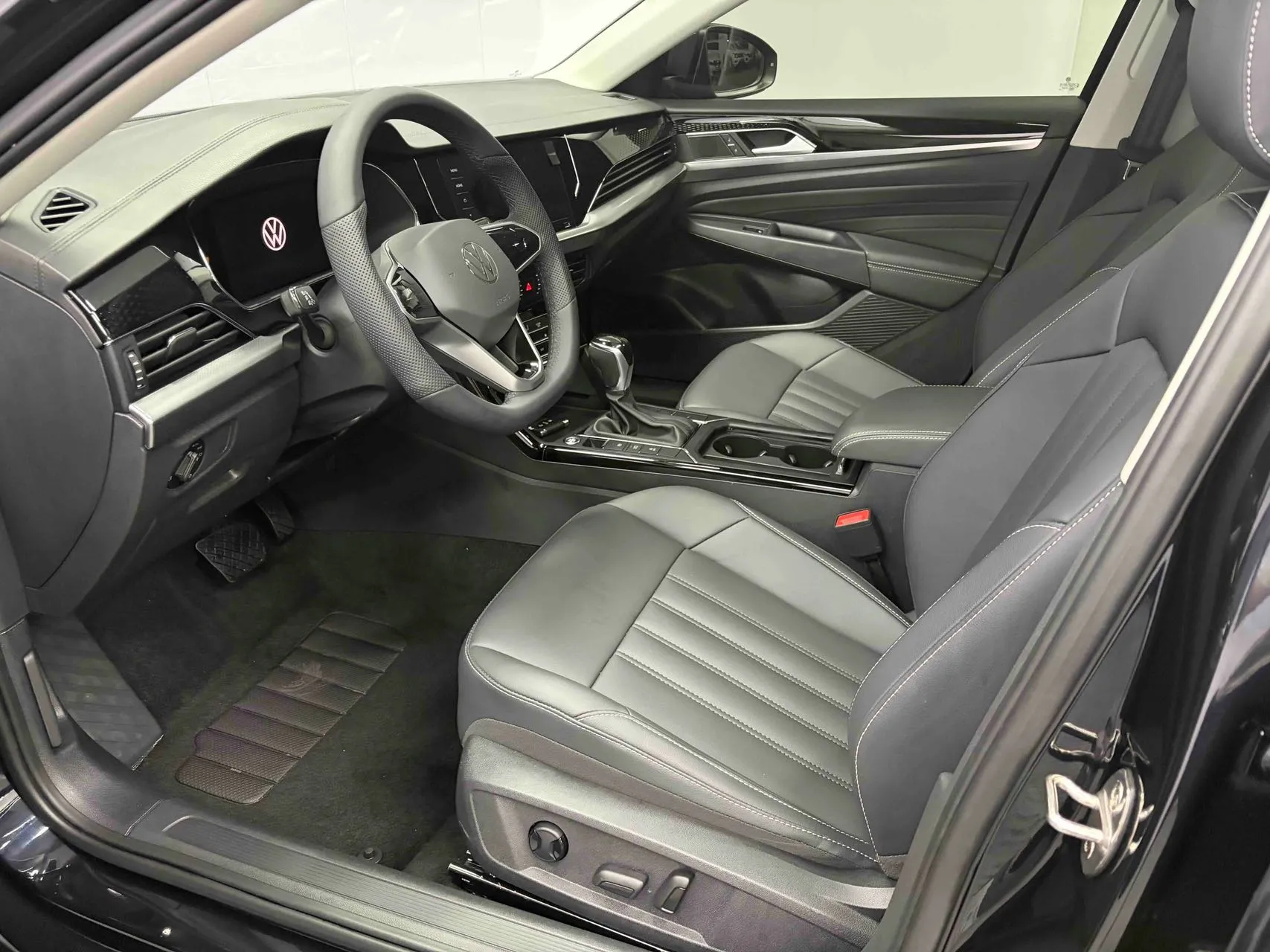 Volkswagen Passat 280TSI Elite, фото 7