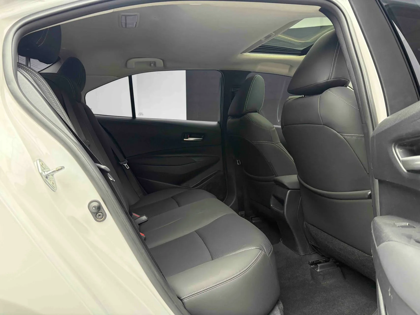 Toyota Corolla TNGA 1.5L CVT Elite, фото 15