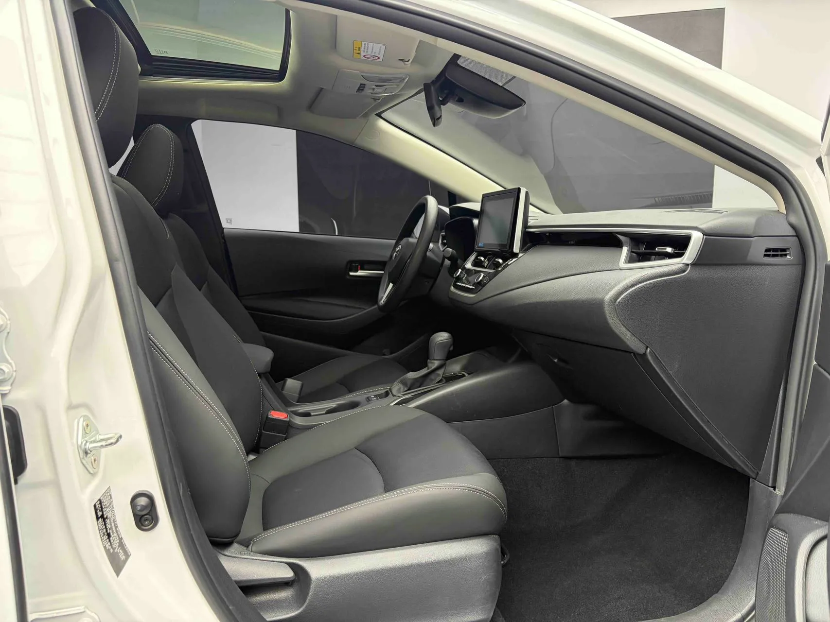 Toyota Corolla TNGA 1.5L CVT Elite, фото 16