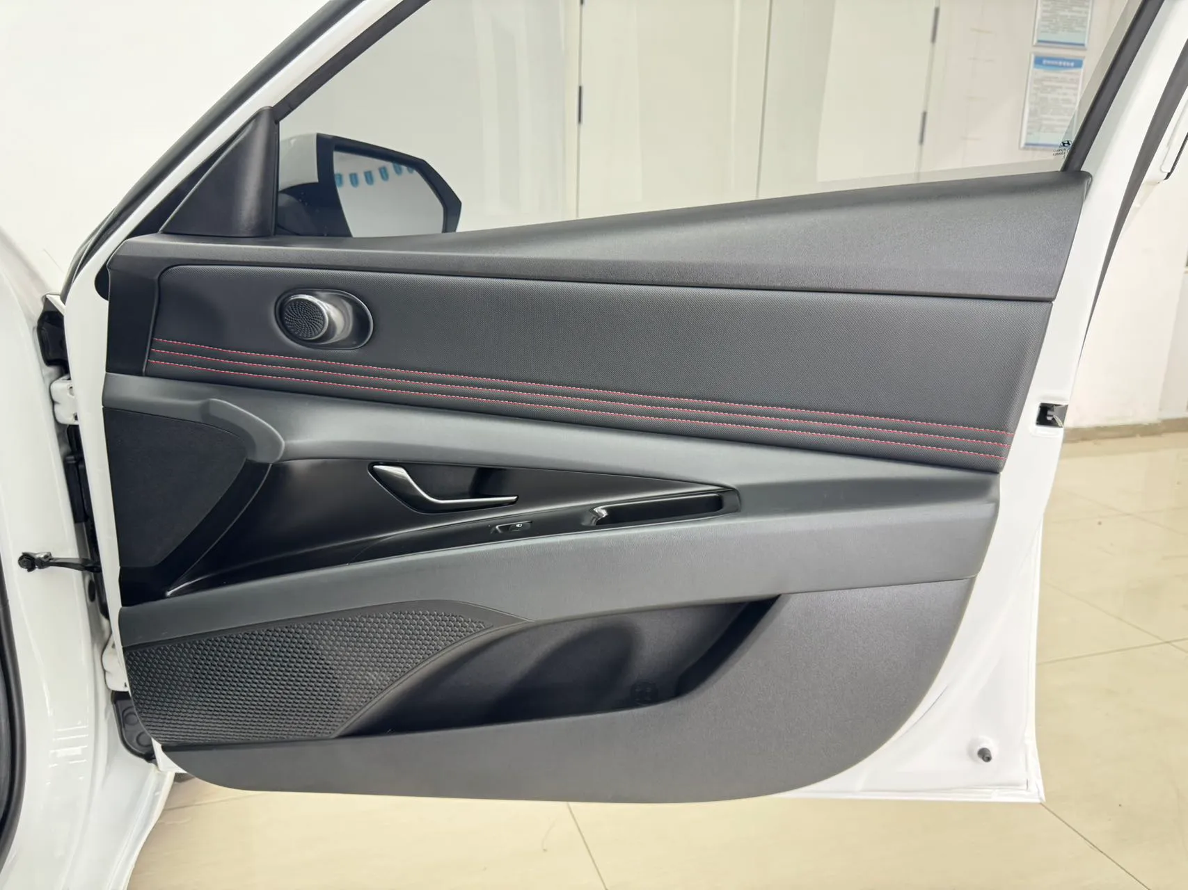 Hyundai Elantra 240TGDi DCT GLX Elite, фото 21