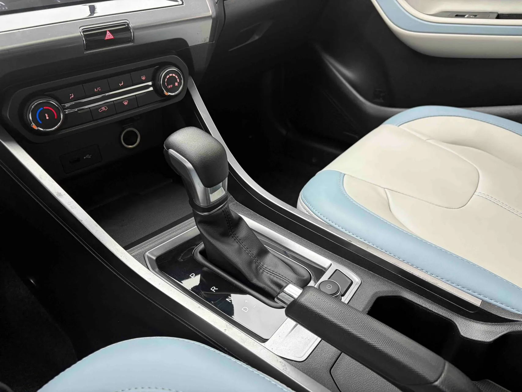 Chery Tiggo 3x Diamond Edition 1.5L CVT Elite, фото 14