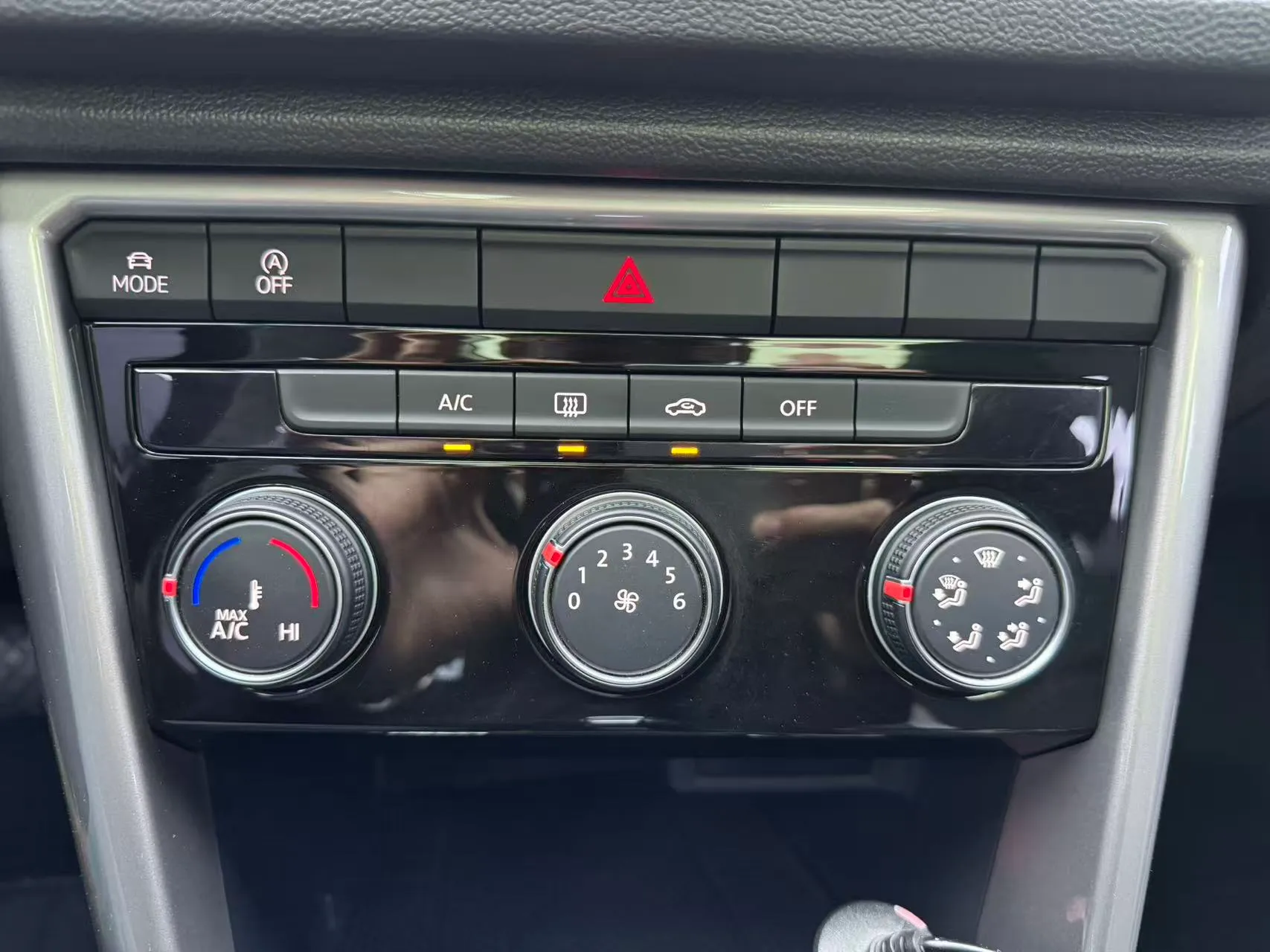 Volkswagen T-Roc 280TSI 2WD Elite, фото 17