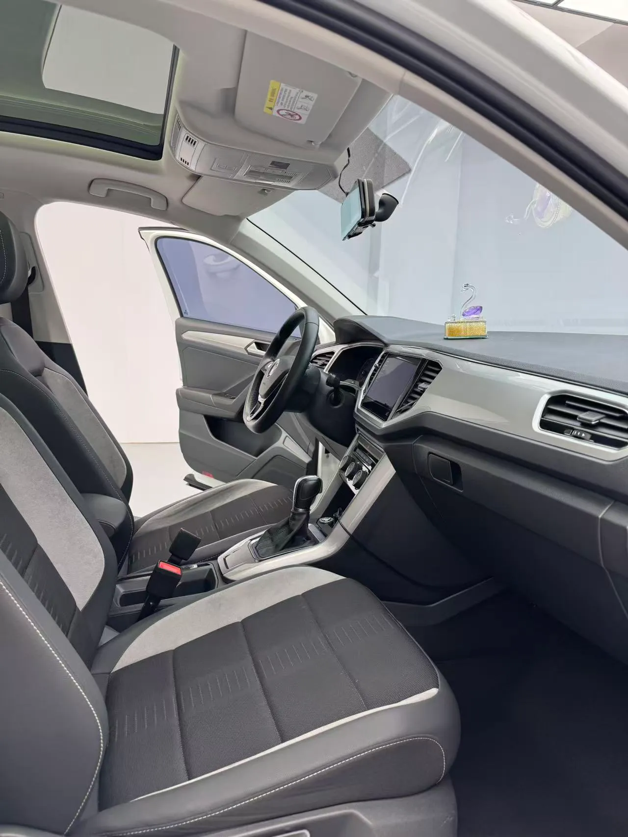 Volkswagen T-Roc 280TSI 2WD Elite, фото 11