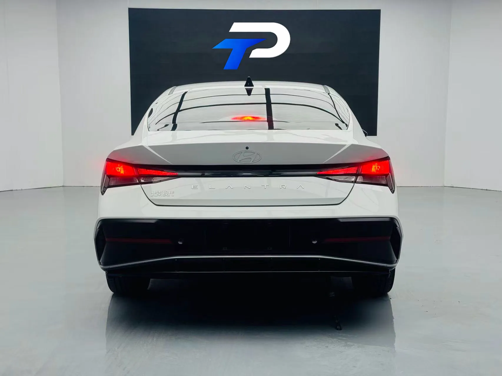 Hyundai Elantra 1.5L GLX Elite, фото 6