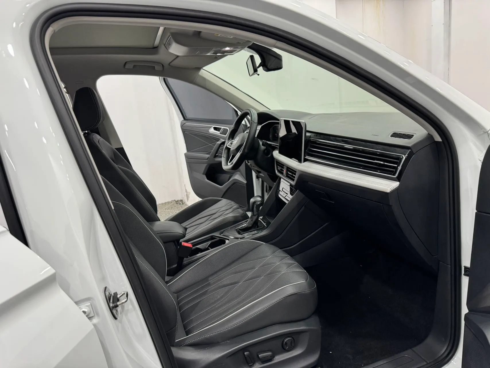 Volkswagen Tiguan L 280TSI 2WD, фото 4