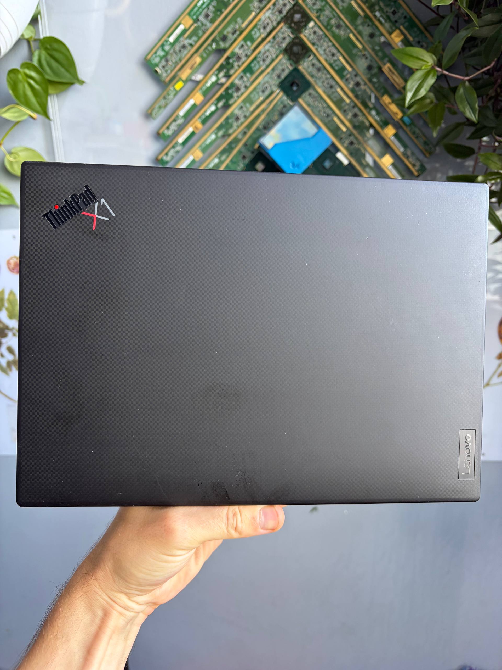 Lenovo ThinkPad X1 14” i5 1130g/16/256gb