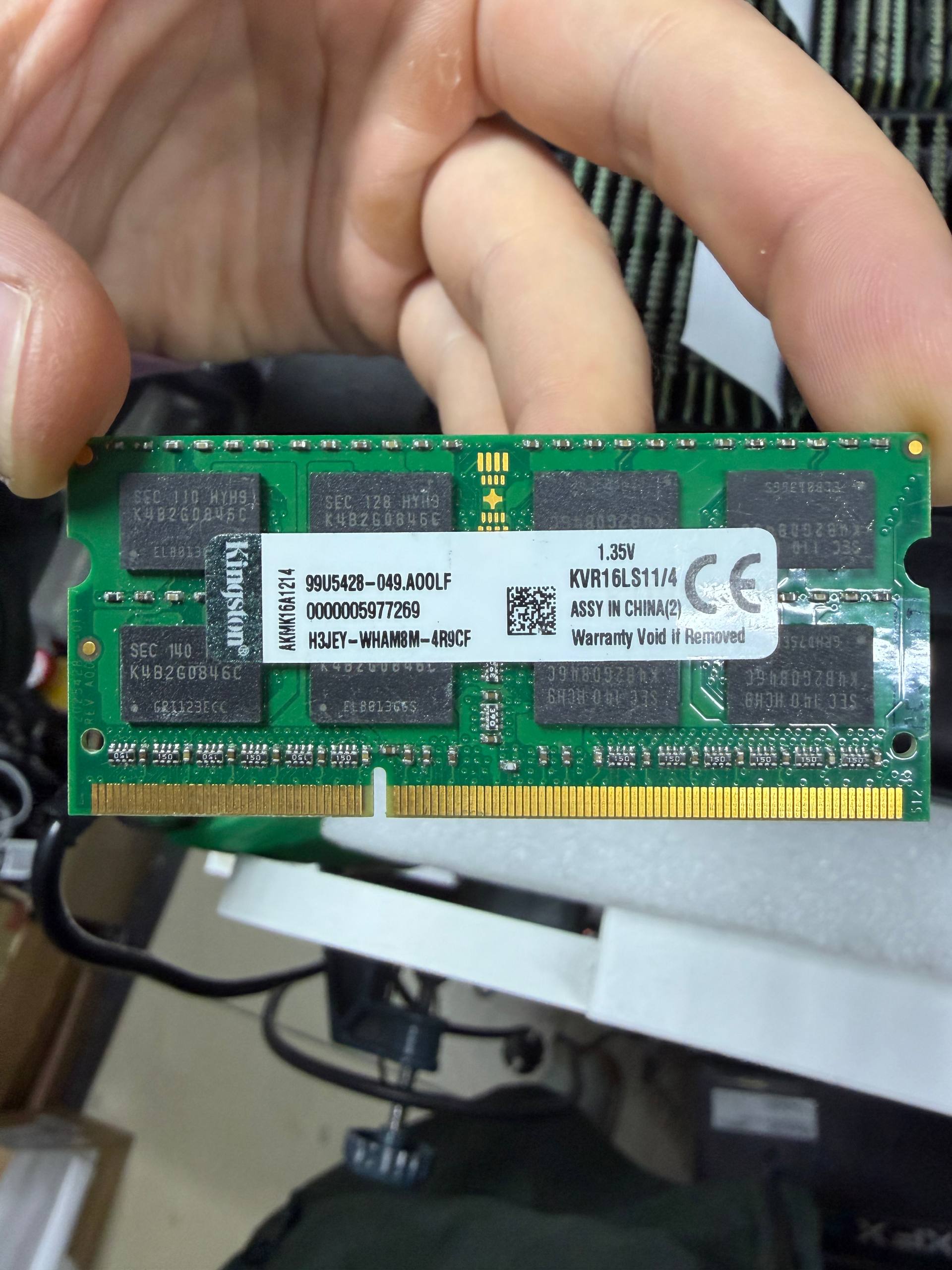 Kingston 4 GB 1600 МГц