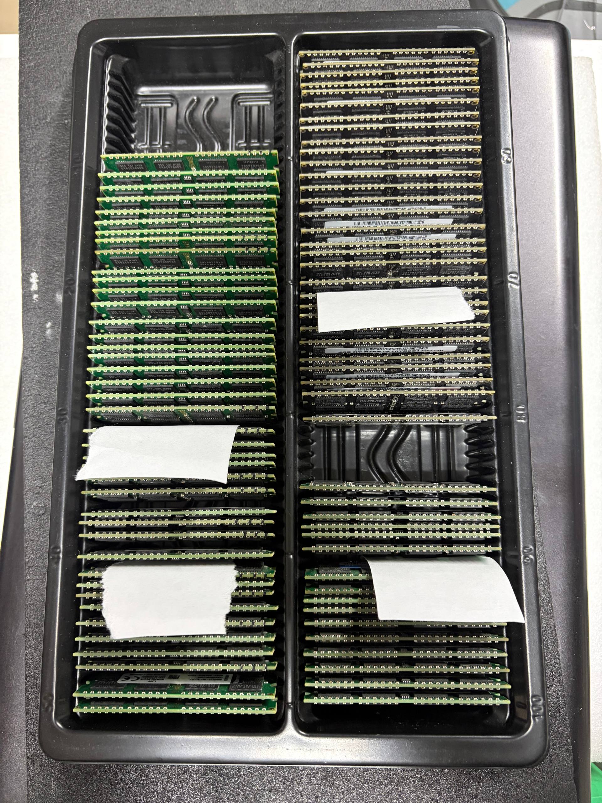 Kingston 4 GB 1600 МГц