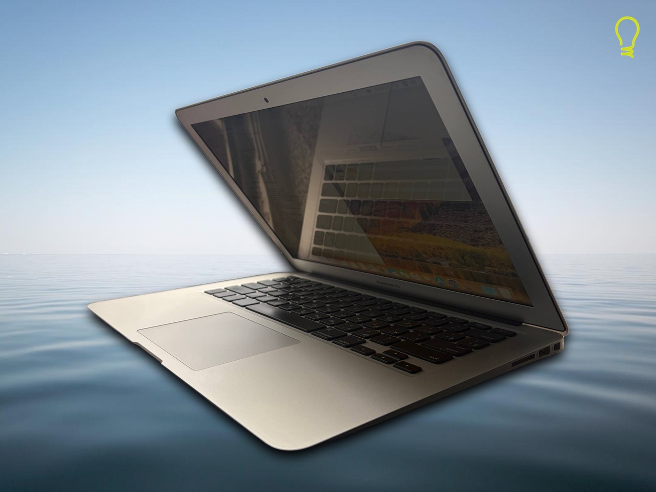 Apple MacBook Air 13" 2014 1.4 GHz i5/4/128 идеал