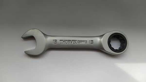 Ключ комбинированный трещоточный короткий, 13 мм, Thorvik CSRW13 (53522)