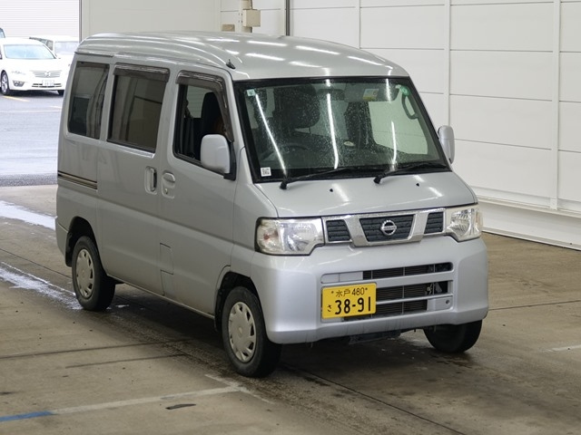 NISSAN CLIPPER — фото