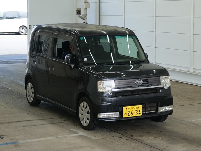 DAIHATSU MOVE — фото