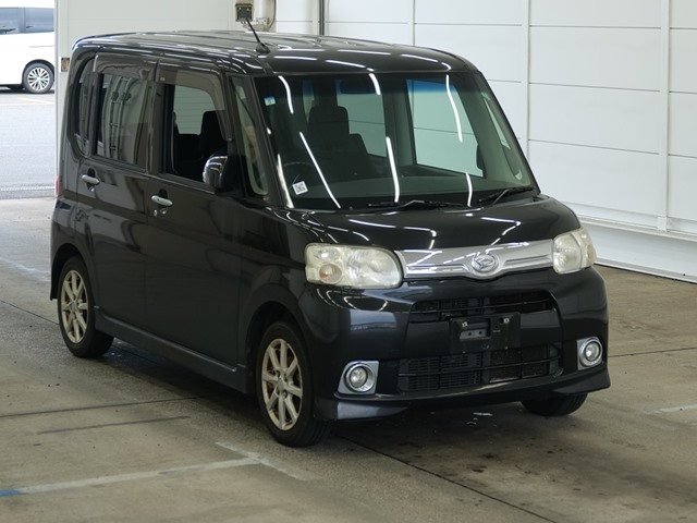 DAIHATSU TANTO — фото