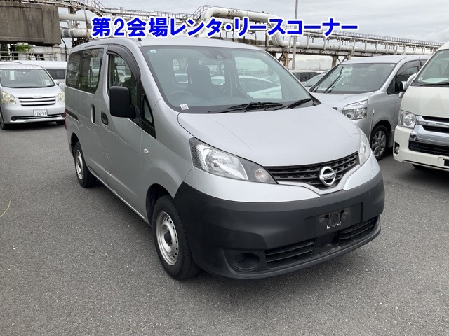 NISSAN NV200 — фото