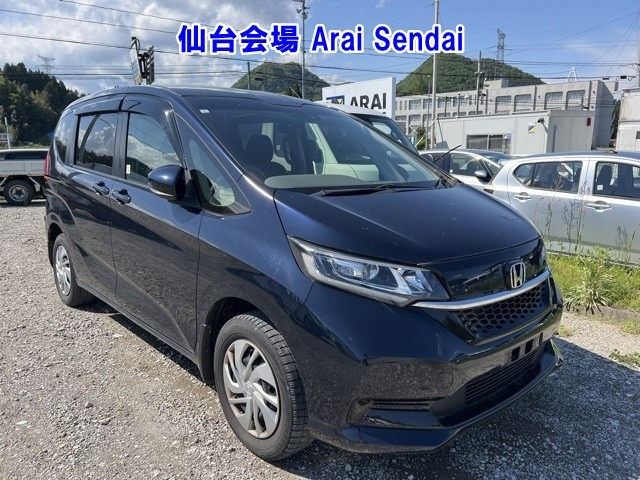 HONDA FREED — фото