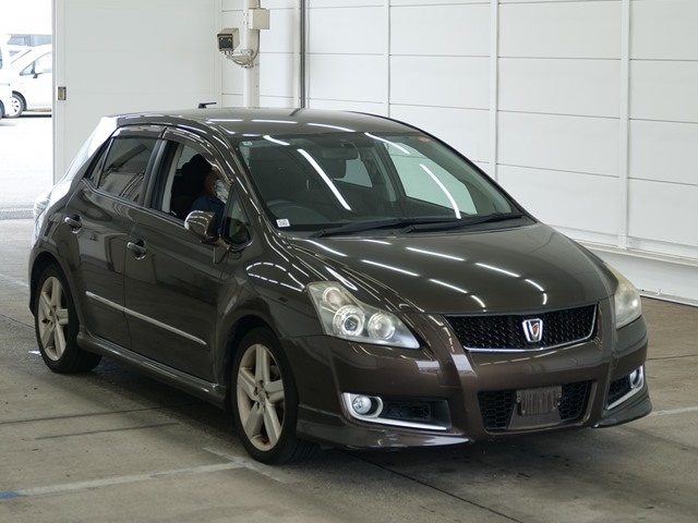 TOYOTA BLADE