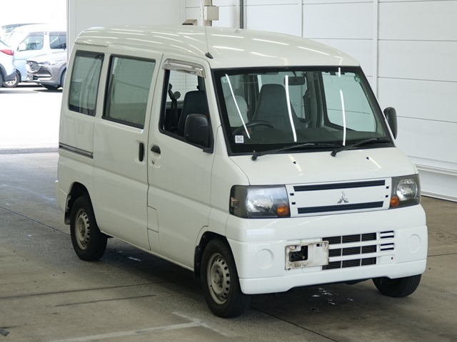 MITSUBISHI MINICAB — фото
